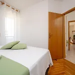 Nest Ciovo * Τρογκίρ