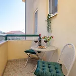 Nest Ciovo Διαμέρισμα *