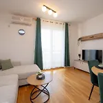 Nest Ciovo