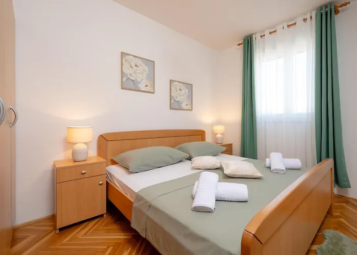 Nest Ciovo Apartment