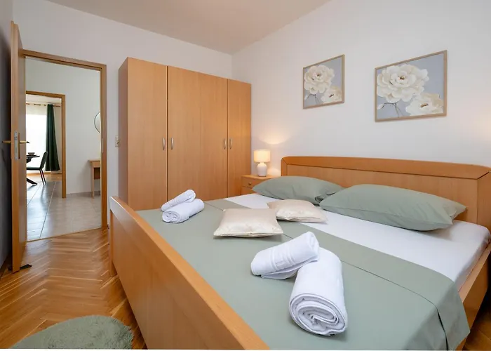 Nest Ciovo Apartment *