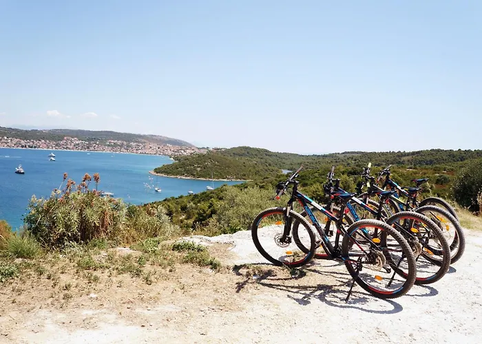 Apartment Nest Ciovo