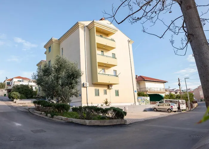 Nest Ciovo Appartement